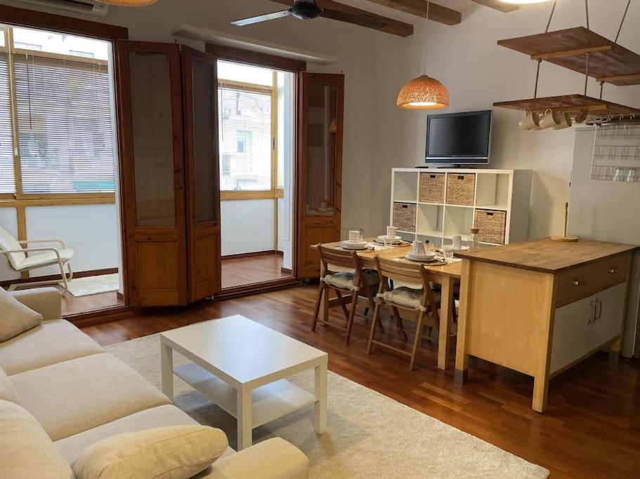 Winahost Ramblas Appartamento Barcellona