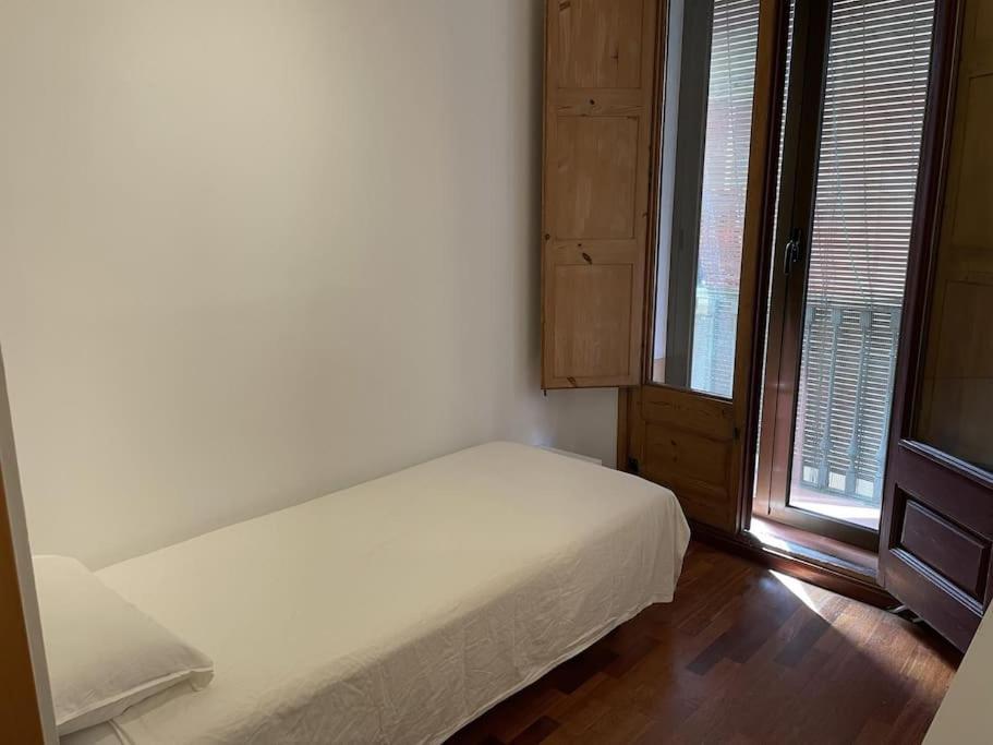 Winahost Ramblas Apartamento *